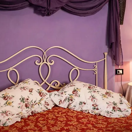 Palazzo Diamante Guest house Calascio