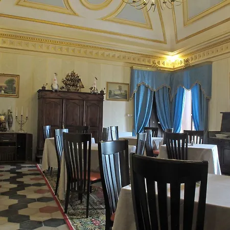 게스트하우스 Palazzo Diamante 3*